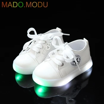 

Hot SALE Children Shoes luminous 2018 New Spring Canvas Flash Fashion Kids Sports Shoes Brand Boys LED Light Sneakers for Girls