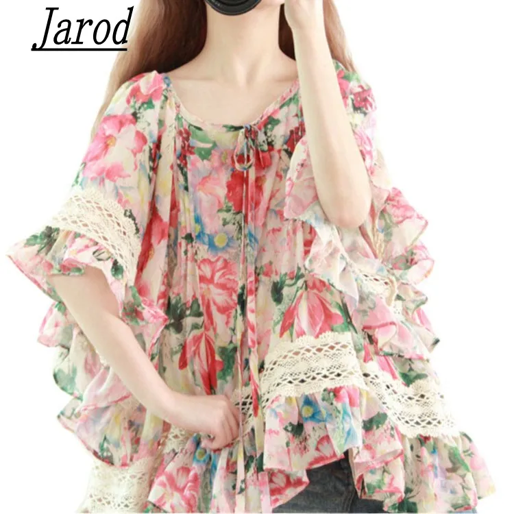 

Bohemian style Floral Print Chiffon Blouse 2018 Women Flare Sleeve Lace Patchwork Ruffles Blouse Loose Women Summer Shirt