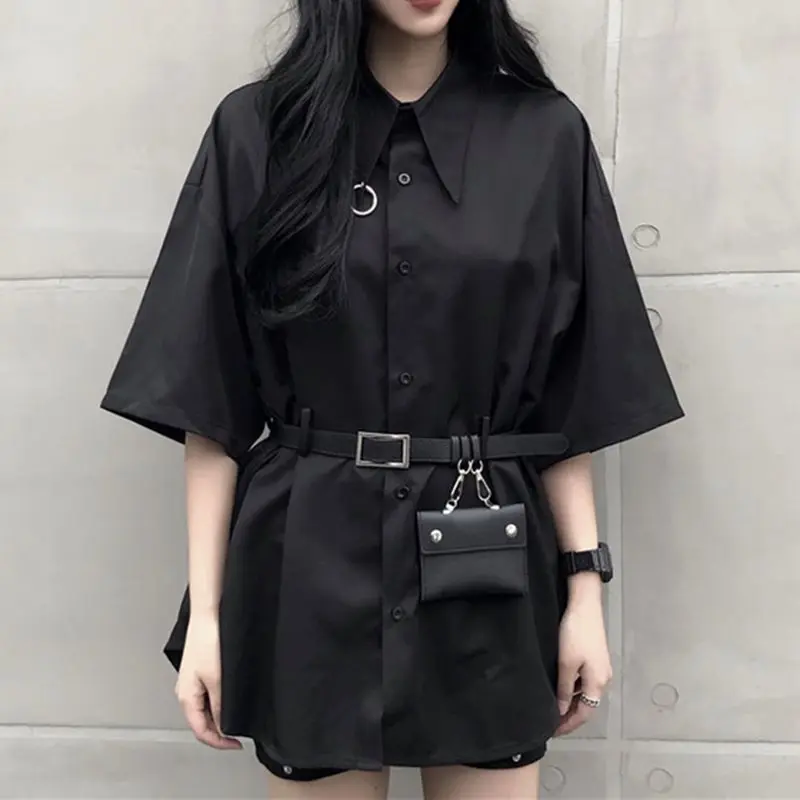 Летние готические шикарные офисные женские черные рубашки, одежда, топы большого размера, свободные лацканы на пуговицах Harajuku, модные блузки в готическом стиле