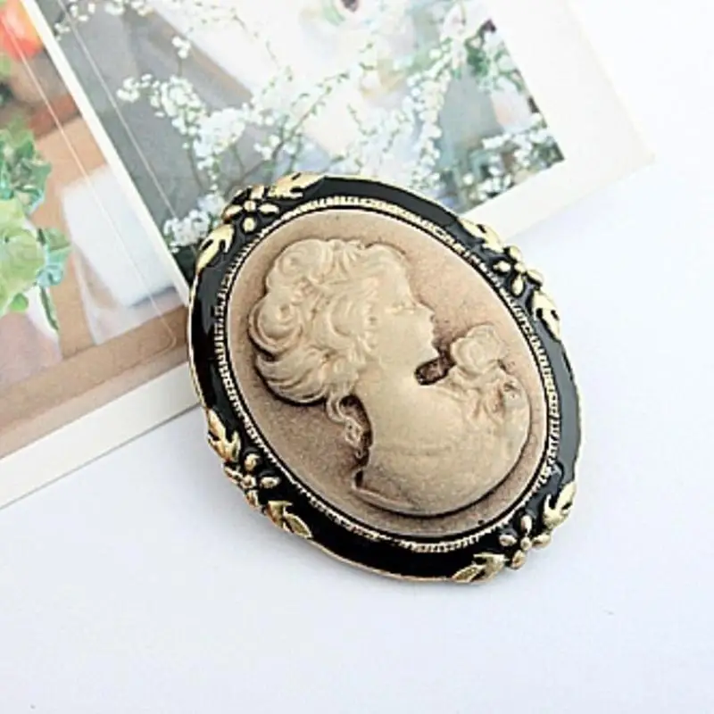 

1Pc Vintage Cameo Elegant Brooch Queen Head Portrait Brooch Wedding Jewelry Women's Fashion Style For Antique
