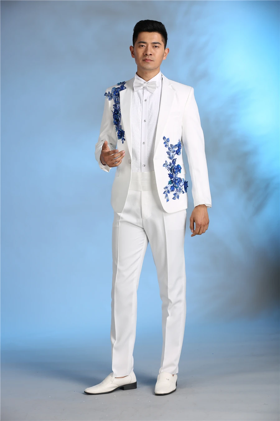 Latest Coat Pant Designs White Applique Performance Men Suit Slim Fit 2 Piece Cheap Show Blazer Stage Tuxedo Terno Masculino Kj7