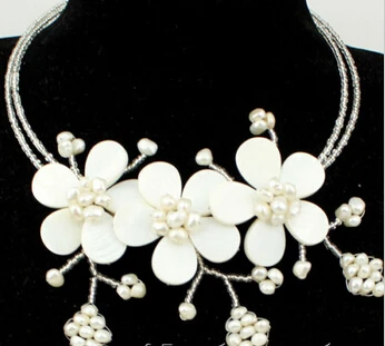 

Jewelr 005078 NATURAL AAA SHELL & PEARL HANDMADE FLOWER NECKLACE