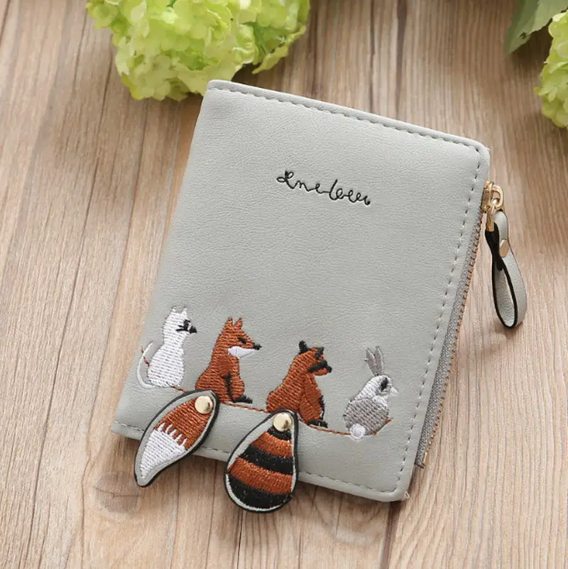 

KANDRA New Women Cute Squirrel Embroidery Short Wallet PU Leather Bifold Small Purse Zipper Card Holder Bag Female Carteira