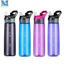 700 ML Deporte Botella de Agua Potable Al Aire Libre Portable de Bicicletas Botella De Agua De Plástico Taza De Paja 9 Colores