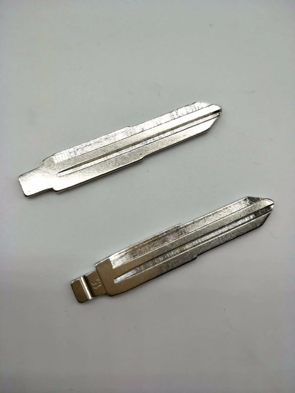 

Folding key blade For Isuzu Jeep/Hyundai Matrix/Buick sail/Chevrolet Spark/ Kia Rio Car key embryo replacing the key head NO.15