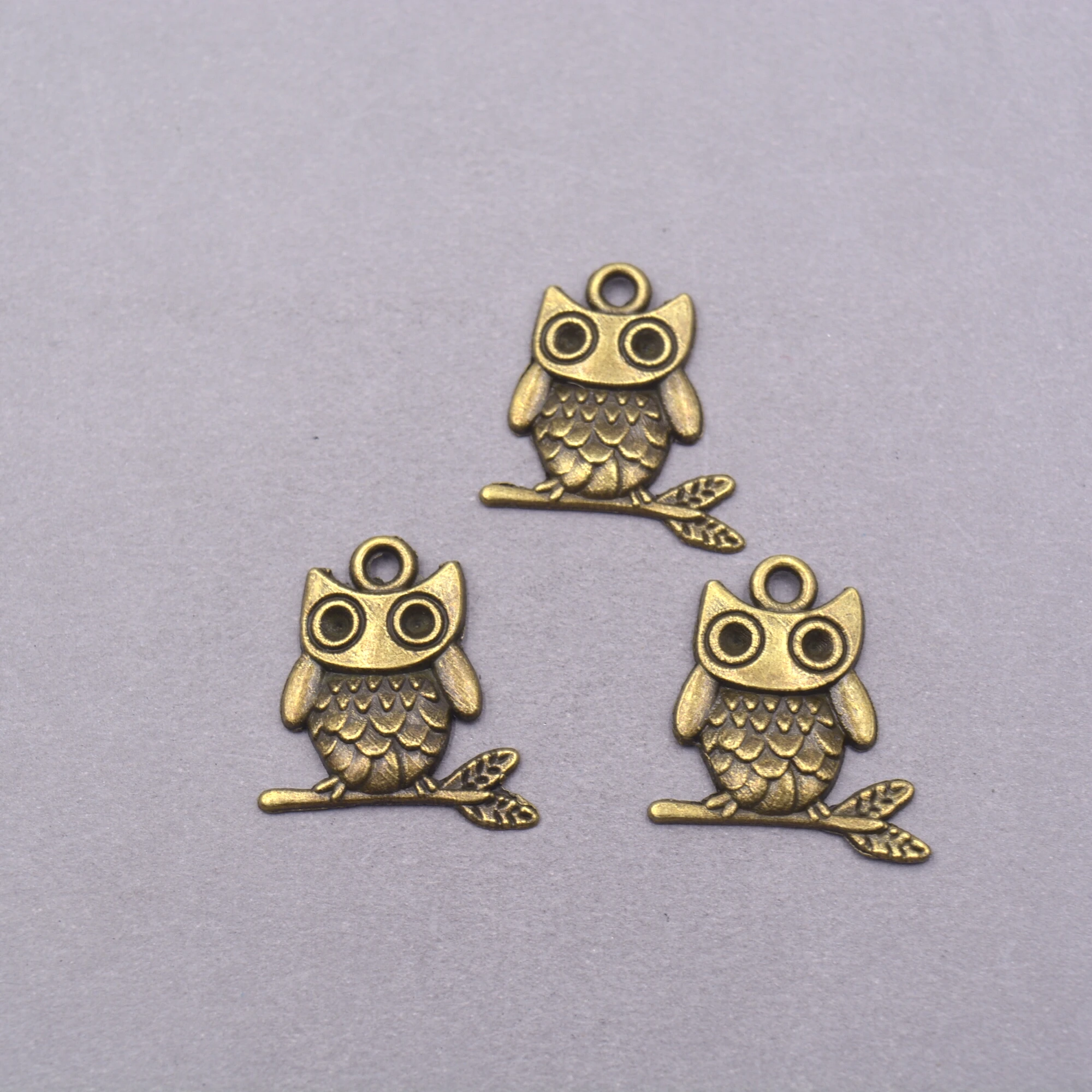 

Hot sell 11pcs Owl Charms Antique bronze Tone 23.5*22.5*2mm