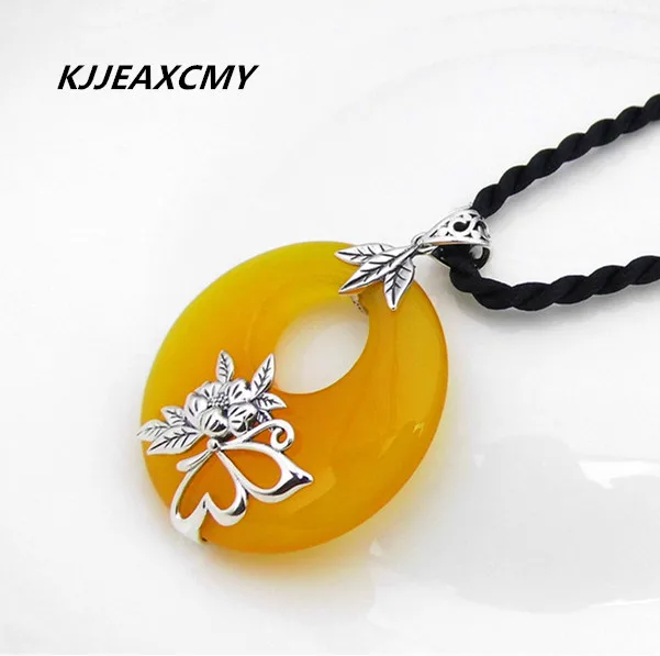 

The character of silver inlaid stone carving exquisite clear new Lotus Topaz butterfly Marseille S925 cord Pendant