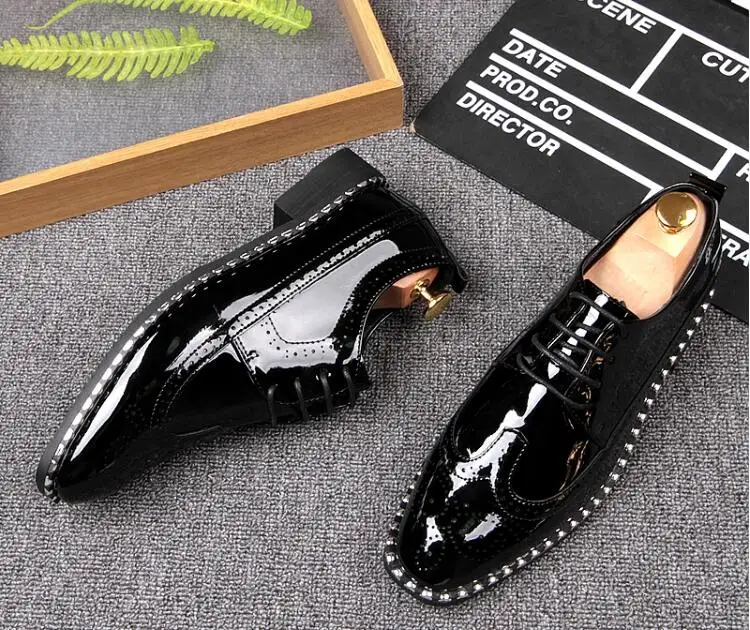 ouro Dourado Respirável Esculpida Tendência Dos Sapatos Aumento De Brogue Homens Dedo Preto Apontado up Novo Casuais Sequinsshoes Lace Couro pW4cTUq