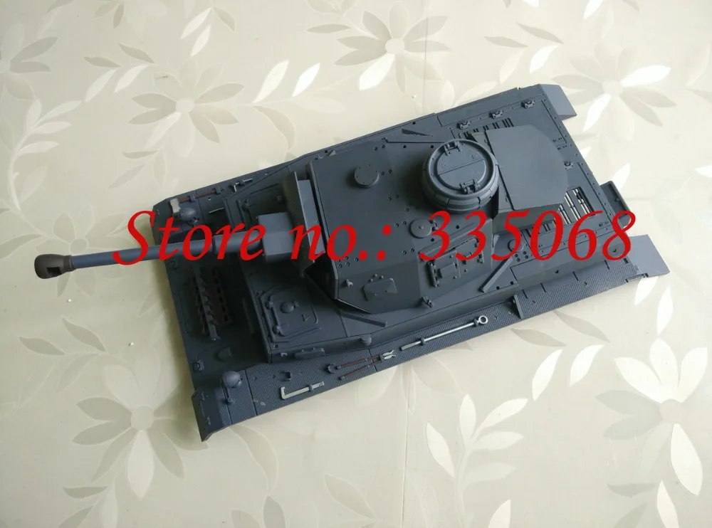 

HENGLONG 3859-1 RC tank Pzkpfw.IV Rusf.F2.sd.kfz.161/1 1/16 No.59-018 Upper hull-5.2 version