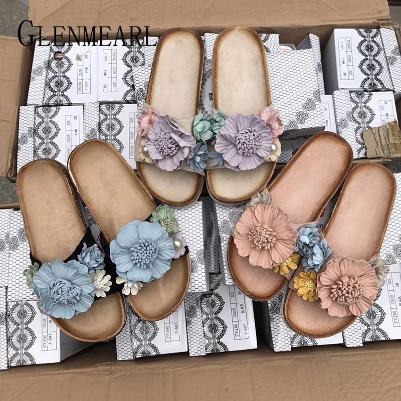 

Women Slippers Flower Fashion Summer Woman Brand Shoes Slip On Rubber Sole Flat Female Sandals Indoor Slippers Plus Size DE