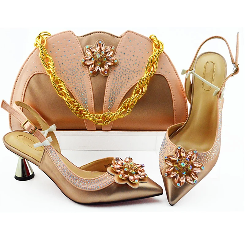 MM1085 PEACH_