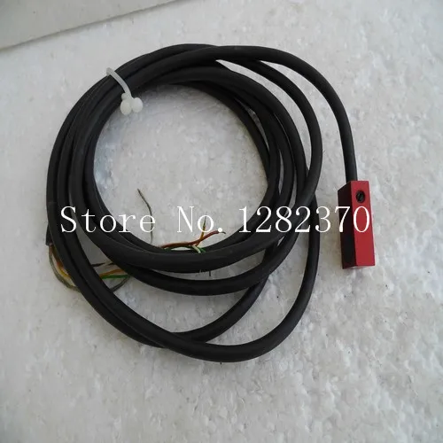 

[SA] new original authentic spot Leuze sensor switch RK70 --2PCS/LOT