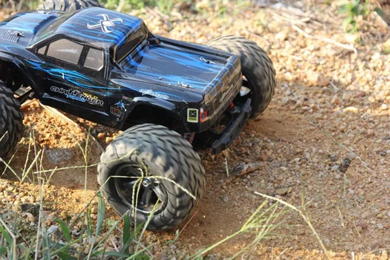RC truck off-road buggy