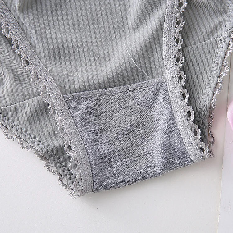 4321340358_1955360391