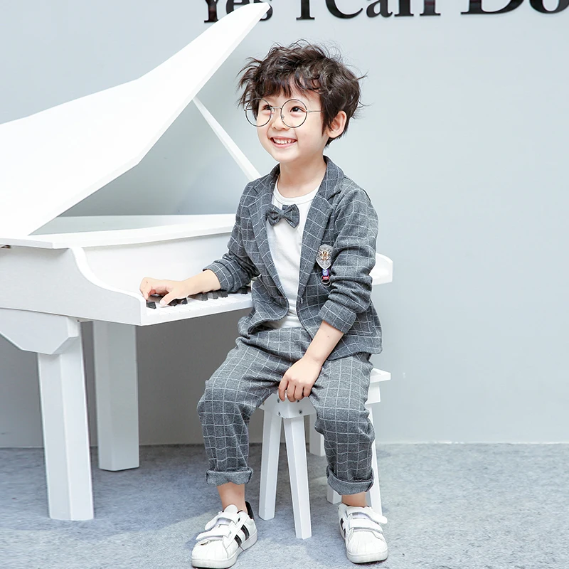 Goedkoop Baby Baby 2019 Nieuwe Herfst Jongens Pakken Blazers Mode Witte Shirts Plaid Tops Lange Broek 3 pcs Set Katoen Chlidren kleding Sets