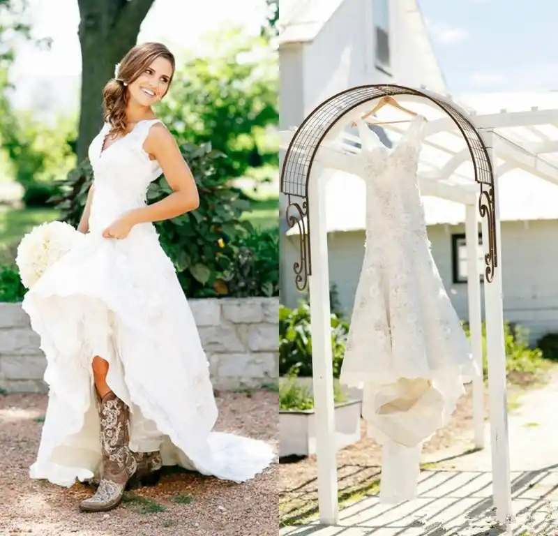 wedding cowboy boots for bride