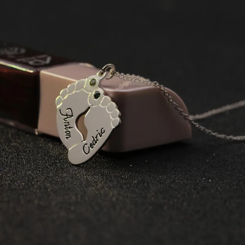 Engraved Two Kids Name Solid Silver Necklace Baby Feet Pendant Necklace Fashion crystal font b Christmas