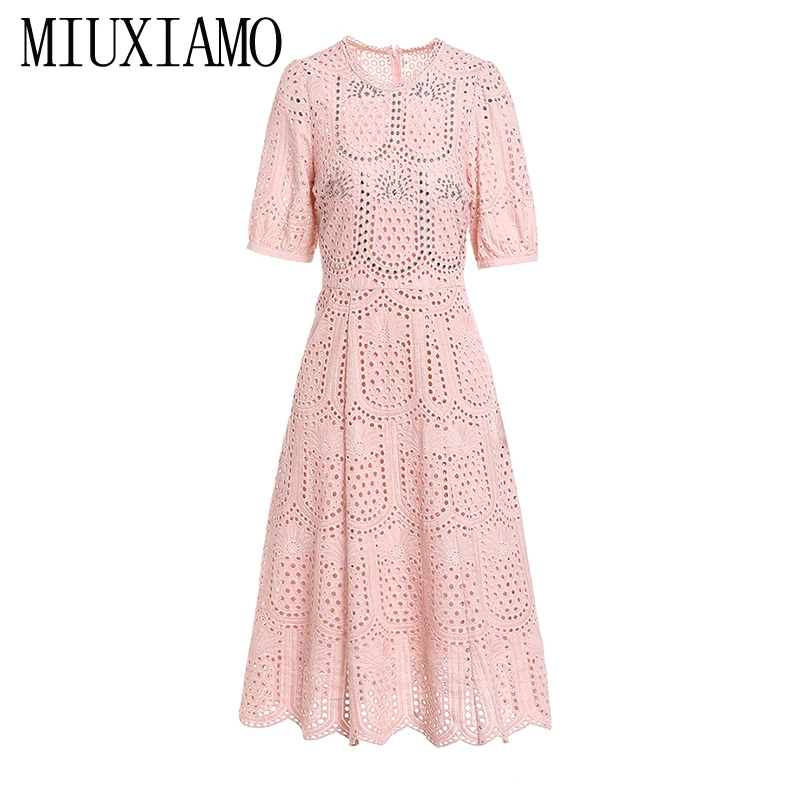

MIUXIMAO 2019 New Fashion Runway Summer Dress Women's Retro Half Sleeve Flower Embroidery Vintage Dress Women vestidos