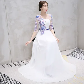 

Chinese Evening Dress 2018 Summer Women Flower Embroidery Half Sleeve Wedding Traditional Qipao Dresses Lace Cheongsam Elegant