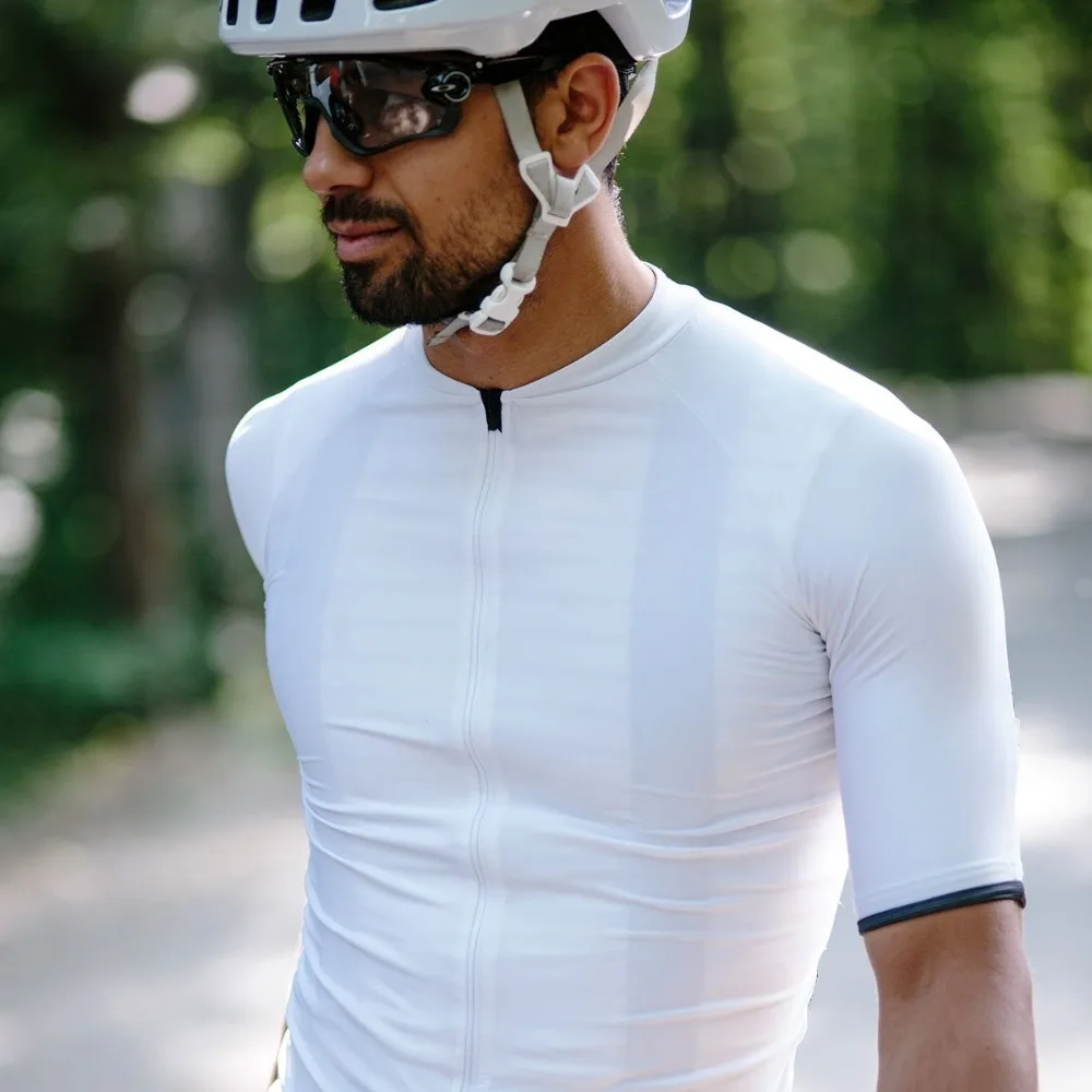 QR8qlCJbRLyrfCZpxt9x_mens-signature-jersey-white-spencer1_2000x
