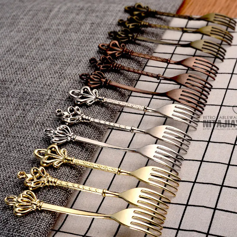

Vacclo Classical Vintage Fruit Fork Kitchen Bar Fashion Small Fruit Sign Tableware Dessert Cake Forks Dinnerware Dining Tools