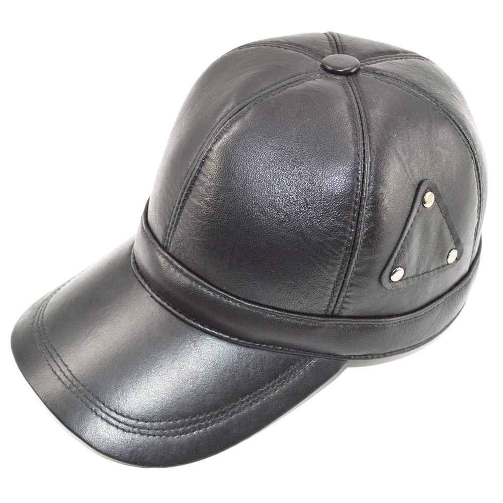 Q (12)