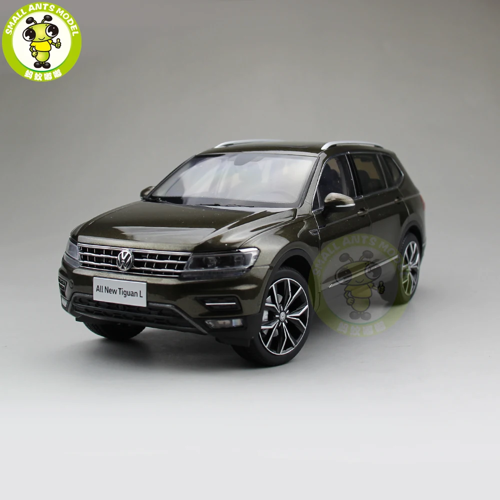 Volkswagen Tiguan L 2017 car model in scale 1:18 brown