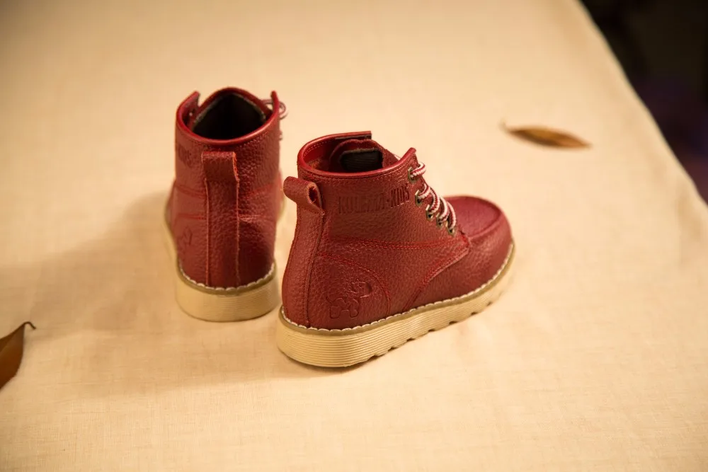 Ботинки детская обувь модные ботинки из натуральной кожи для мамы и детей, для мальчиков и девочек Горячая Распродажа зимней обуви на плоской подошве со шнуровкой