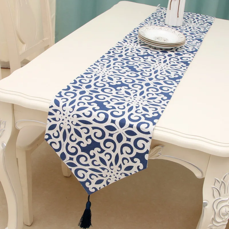 

Junwell Poly/Linen Printing Table Runner Chinese Porcelain Style Runner Table Cloth With Tassels Blue and White