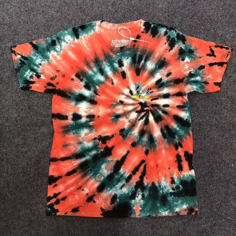 

New Summer Tie Dyeing ASTROWORLD TRAVIS SCOTT T-Shirt Men Women Hiphop Lollapalooza EUROPE Tour Tie Die T Shirt
