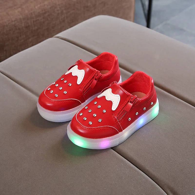 Led Shoes Kids Slip On Girls Sneakers 2019 Spring Kids Shoes Light Luminous Sneakers For Children Shoes