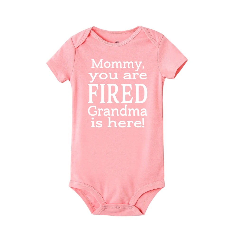 Милая хлопковая одежда для новорожденных и маленьких девочек с надписью «Mommy You're sexed Grandma Is Here»; боди для малышей; комбинезон для девочек; повседневная одежда - Цвет: R897-SRPPK-