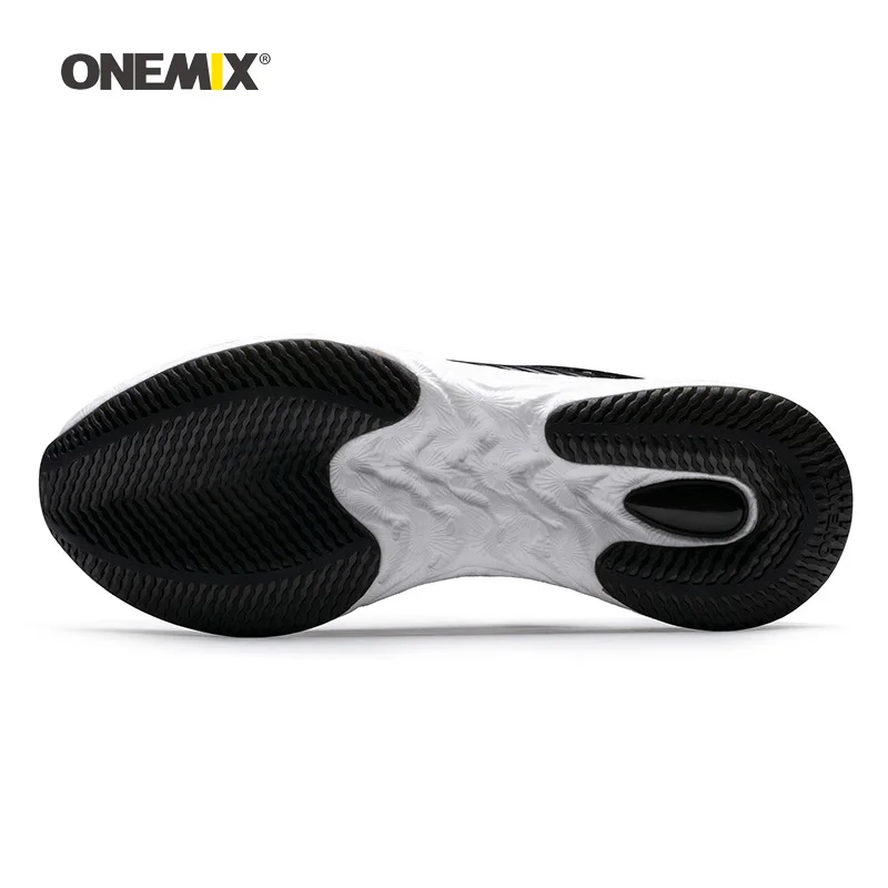 Мужские беговые кроссовки Onemix для женщин черные кожаные бега на воздушной