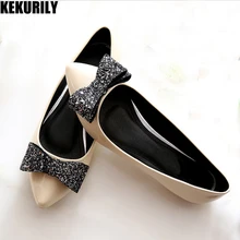 Обувь; женские лоферы на плоской подошве; обувь из лакированной кожи с острым носком; блестящие сандалии с бантом; шлёпанцы; цвет черный, абрикосовый, серый; большие размеры