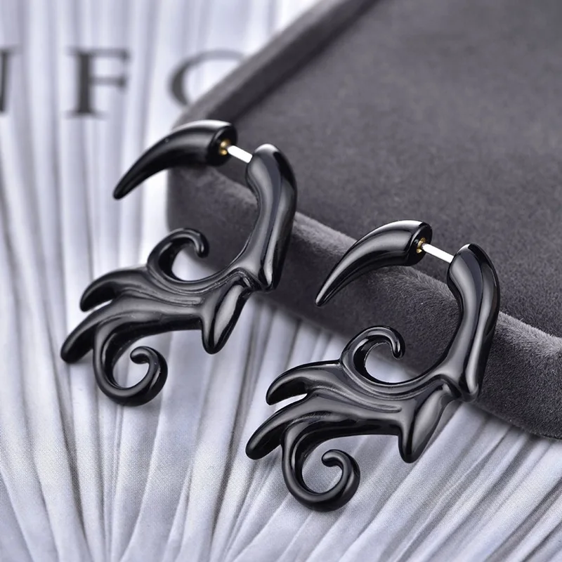 

2019 Fashion Women Ladies Exaggerated Vortex Gear-shaped Earrings Irregular Geometric Metal Earrings Round Spiral Earrings
