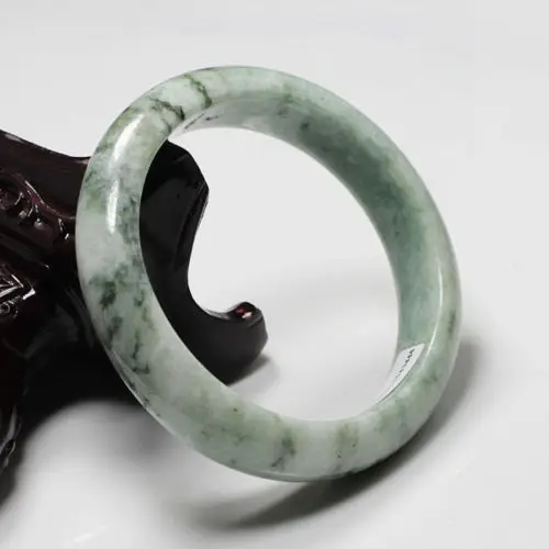 

2689 Certified Grade "A" Natural Green Jadeite Jade Gems Bracelet Bangle