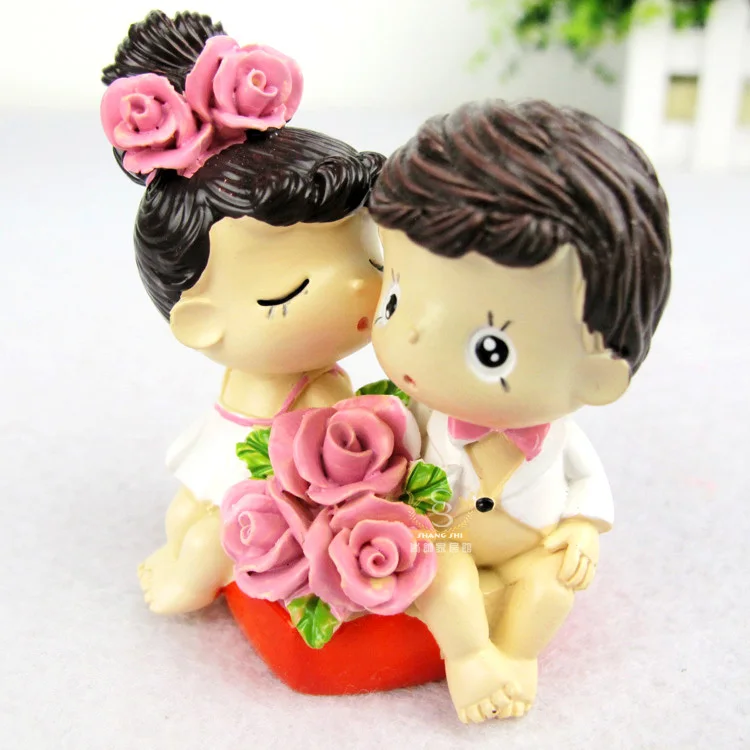 

Free Shipping Bride and Groom Wedding Cake Topper Wedding Doll Figurine Cake Top