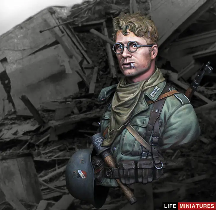 

LI B006 1/9 World War II German 6th Infantry Soldier Stalingrad 1942