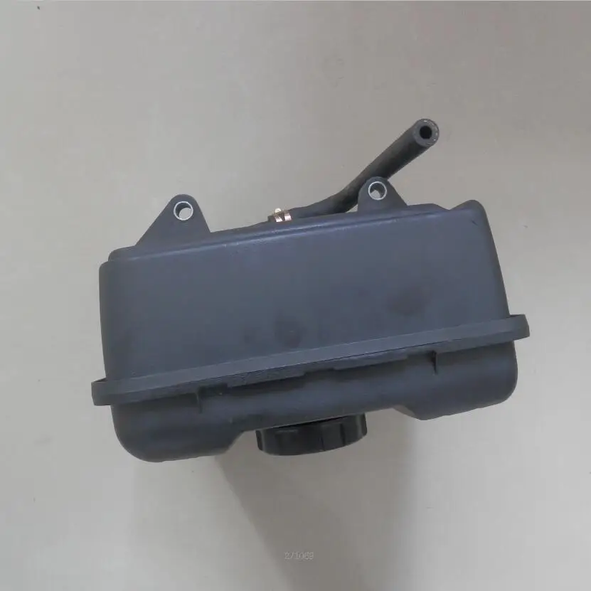 GT600 FUEL TANK PLASTIC MITSUBISHI 6HP 6