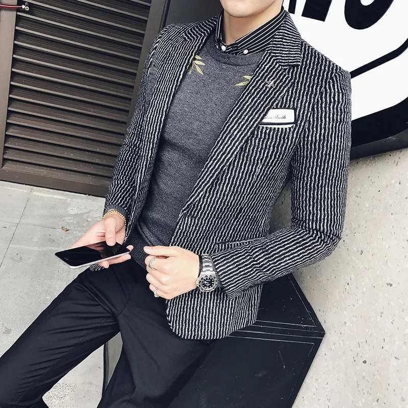 

2017 autumn and winter Korean Slim thin striped woolen a buckle casual men's Blazer jacket gentleman British style coat