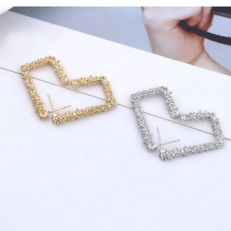 Новые винтажные серьги для женщин золотые круглые C геометрические массивные серьги металлические серьги Висячие модные ювелирные изделия