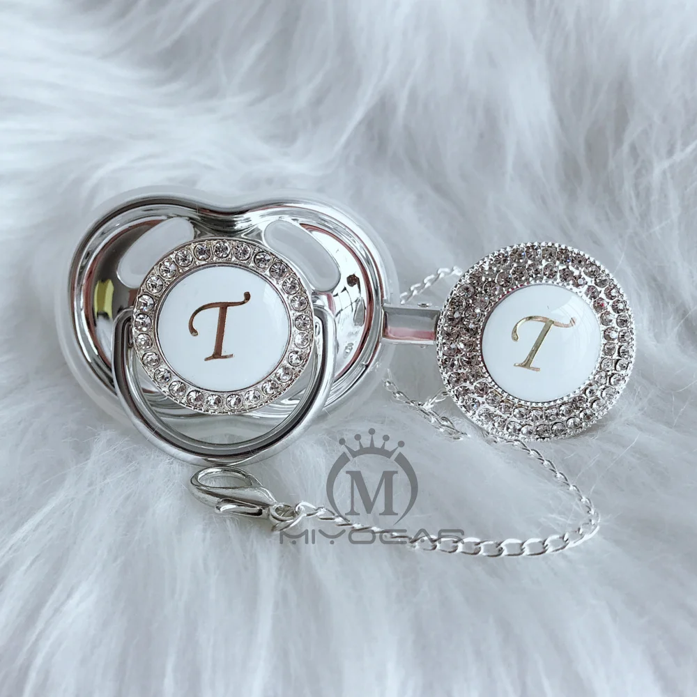 Chupeta e Chupeta Miyocar Nome Letra Inicial Elegante Prata Bling Clipe Bpa Livre Manequim Design Exclusivo gv Pass lt t 13 bling chupeta e chupeta clipe bpa livre
