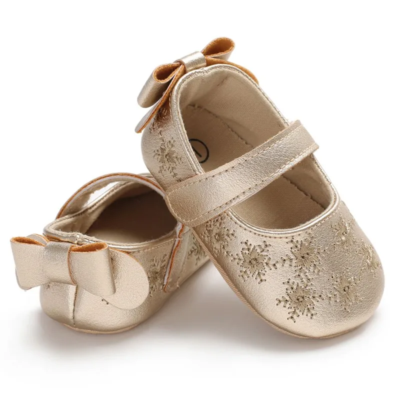 Обувь для маленьких девочек; кожаная обувь с милым бантом; 3 цвета; нескользящие сникерсы на мягкой подошве; обувь для малышей 0-18 месяцев