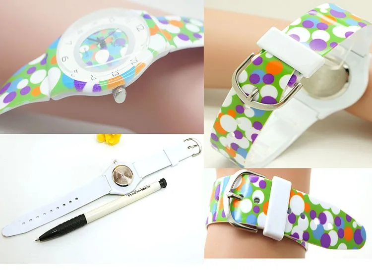 2663173256_677347802