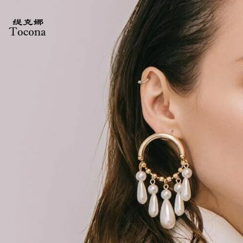

Tocona Punk New Fashion Pearl Pendant Earrings Gold Color Round Shape Earrings Jewelry For Women Ladies Factory Price 3870