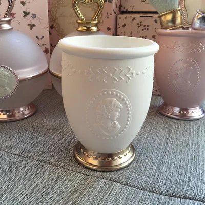 Держатель кисти LesM Laduree Queens белый/розовый Роскошный контейнер для хранения