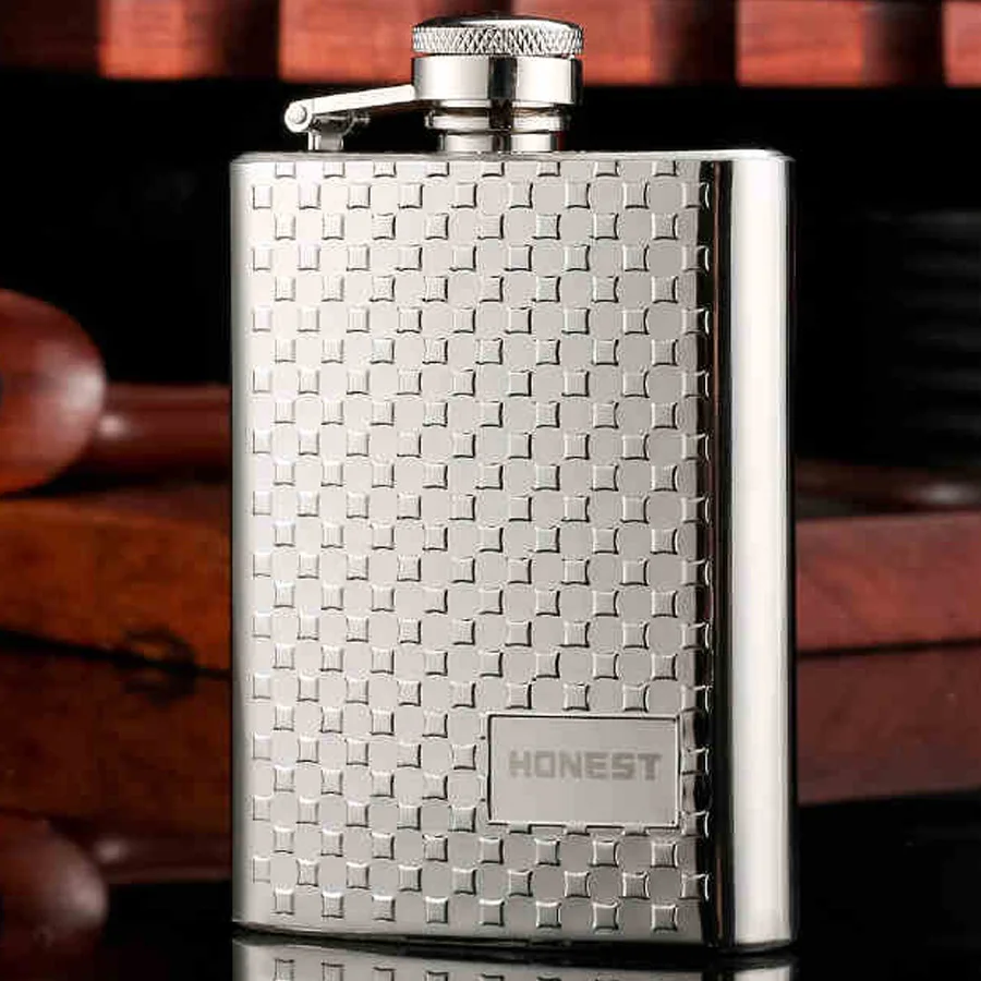 Personality Cool Looking Special Gift High Quality Metal Hip Flasks