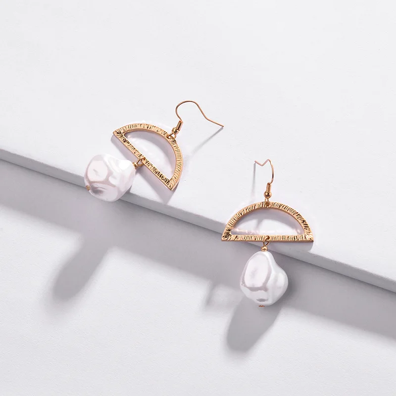 

HUIDANG Worn Gold Metal Simulated Freshwater Pearl Pendant Earring Women Trendy Statement Earrings Brincos