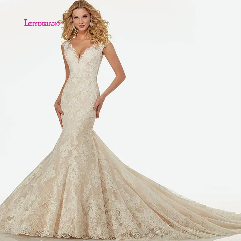 

LEIYINXIANG New Arrival 2019 Bride Dress Wedding Dress Vestido De Noiva Sereia Robe Sexy Mermaid Backless Lace Appliques V-neck