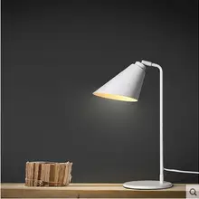 Железный поворотный современный простой светодиодный настольная лампа личность в сдержанном стиле Настольная лампа для дома освещение кафе бар стол лампаluminaria-де-меса